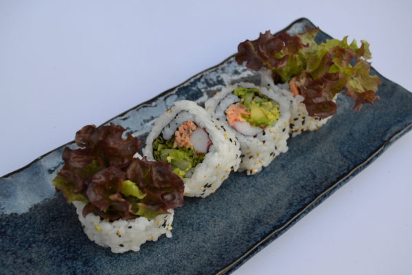 32a. Salmon Salat Roll