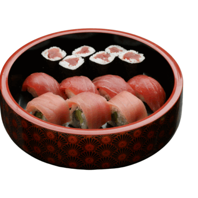 16. Maguro Family